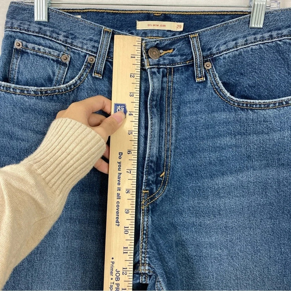 Levi's Premium 80s Mom Jean  Distressed Jeans size 29 - Picture 7 of 10